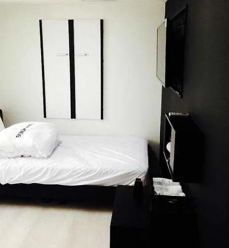 Ekonomy Nampo Motel Busan