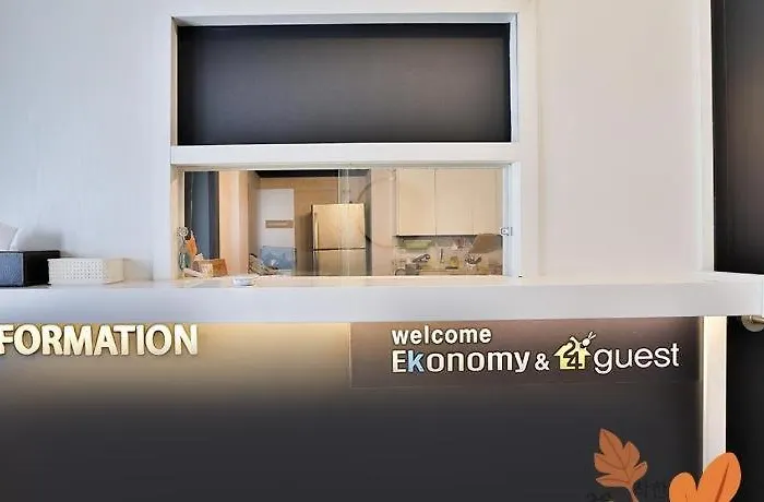 Ekonomy Nampo Motel Busan