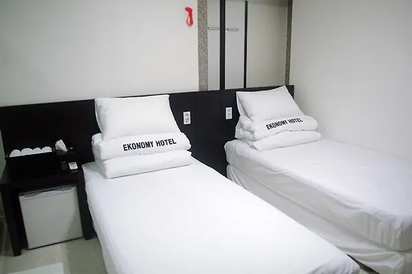 Ekonomy Nampo Motel